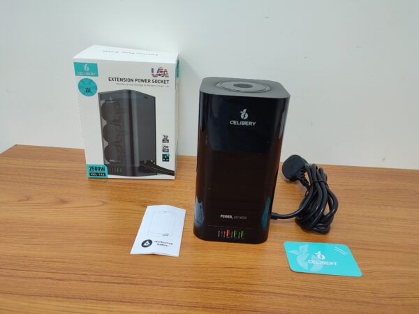 مشترك كهرباء ذكي 6 مخارج مع شاحن لاسلكي وشحن سريع USB-C PD 30W ومؤقت 24 ساعة